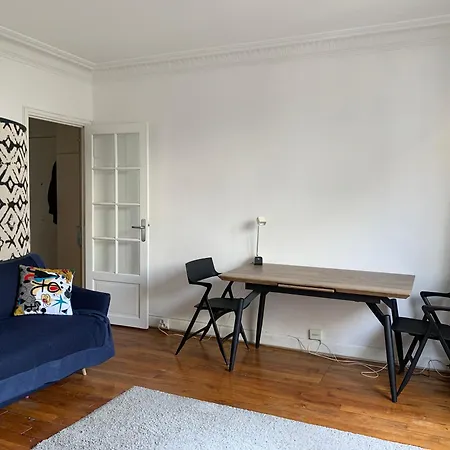 Vue Surtour Eiffel Apartment